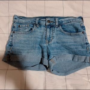 Boyfriend short shorts